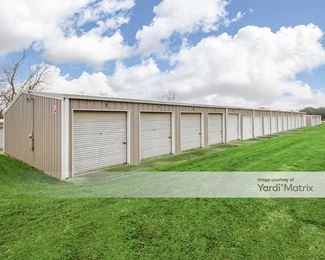Photo 4 of Bellville Mini Warehouses - 740 4th Street, Bellville, TX