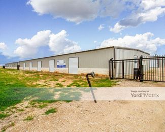 Photo 4 of Fairway Storage - 906 Fairway Drive, Navasota, TX