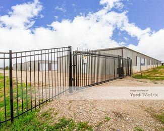 Photo 5 of Fairway Storage - 906 Fairway Drive, Navasota, TX