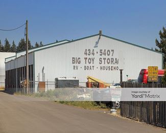 Photo 2 of Big Toy Storage - 3200 Lone Oak Road North, Mcminnville, OR