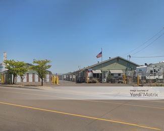 Photo 2 of McMinnville Self Stor - 2600 NE Lafayette Avenue, Mcminnville, OR