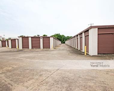 Storage Units for Rent available at 1918 North 11th Street, Muskogee, OK 74401