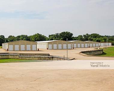 Storage Units for Rent available at 121 North Country Club Road, Muskogee, OK 74403