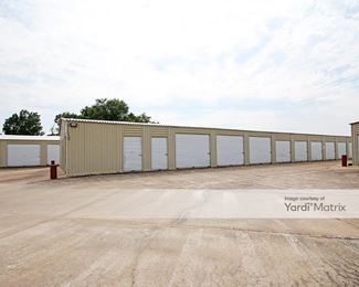 Photo 3 of A Avanti Self Storage - 121 North Country Club Road, Muskogee, OK