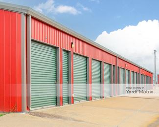 Photo 3 of Acorn Storage Center - 6451 SE Nowata Road, Bartlesville , OK