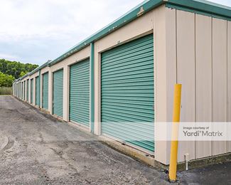 Photo 4 of Storage Mall, The - 1269 New York 5S, Amsterdam, NY