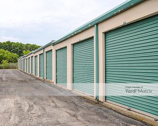 Photo 6 of Storage Mall, The - 1269 New York 5S, Amsterdam, NY