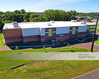 Photo 5 of StorageMart - 3150 Dodd Road, Eagan, MN