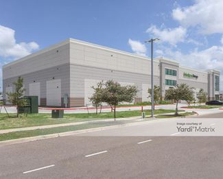Photo 3 of Extra Space Storage - 109 South Grapefruit Blvd, Mission, TX