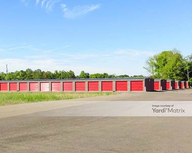 Storage Units for Rent available at 1560 Dr. Martin Luther King Jr. Pkwy, Morristown, TN 37813