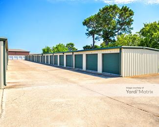 Photo 5 of Central Maxi Storage - 885 Ridgewood Drive, Port Neches, TX