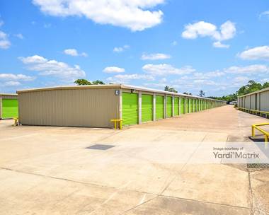 Storage Units for Rent available at 8020 Eastex Fwy, Beaumont, TX 77708