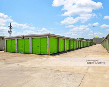 Storage Units for Rent available at 8020 Eastex Fwy, Beaumont, TX 77708