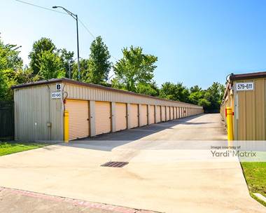 Storage Units for Rent available at 250 South Dowlen Road, Beaumont, TX 77707