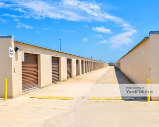 Photo 3 of Right Move Storage - 7301 Memorial Blvd, Port Arthur, TX