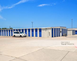 Photo 4 of Right Move Storage - 8221 9th Avenue, Port Arthur, TX