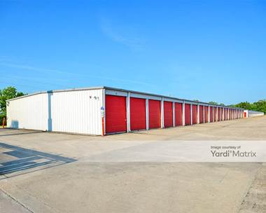 Storage Units for Rent available at 260 I -10 Frontage Road, Beaumont, TX 77707