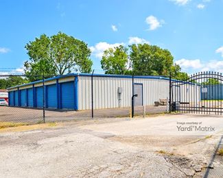 Photo 3 of EZ Secure Storage - 5440 Old Dowlen Road, Beaumont, TX