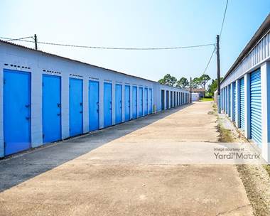 Storage Units for Rent available at 6111 Gulfway Drive, Groves, TX 77619