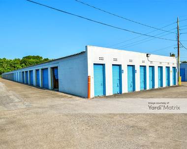 Storage Units for Rent available at 210 Interstate 10, Beaumont, TX 77707
