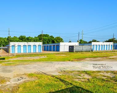 Storage Units for Rent available at 210 Interstate 10, Beaumont, TX 77707