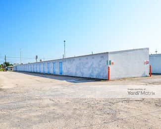 Photo 5 of Radiant Storage - 6045 College Street, Beaumont, TX