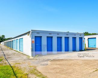 Photo 6 of Radiant Storage - 6045 College Street, Beaumont, TX