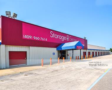 Storage Units for Rent available at 6701 Gulfway Drive, Groves, TX 77619