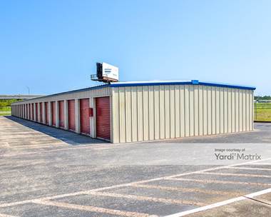 Storage Units for Rent available at 6701 Gulfway Drive, Groves, TX 77619