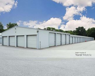 Photo 4 of 52nd Avenue Storage - 767 52nd Avenue, Moline, IL