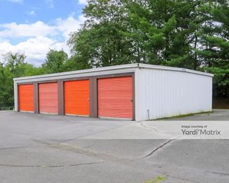 Photo 2 of Roy-s West Side Mini Warehouse - 121 Lp Auer Road, Johnson City, TN