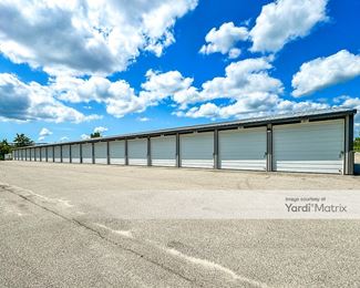Photo 2 of Stor-It Storage - 1641 West Evergreen Drive, Appleton, WI