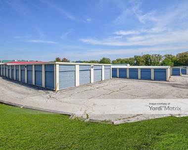 Storage Units for Rent available at 575 East 53rd Street, Davenport, IA 52807