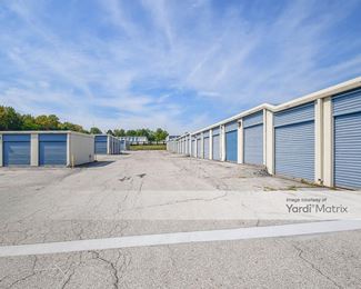 Photo 5 of StorageMart - 575 East 53rd Street, Davenport, IA