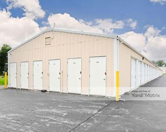 Photo 3 of Bolt Storage - 4700 44th Street, Moline, IL