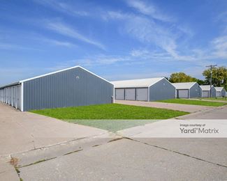 Photo 3 of Cody Storage - 2399 Trent Street, Le Claire, IA