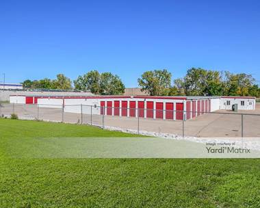 Storage Units for Rent available at 1001 West Kimberly Road, Davenport, IA 52806