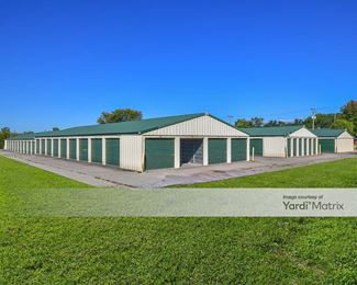 Photo 2 of Storage Rentals of America - 2501 North Lincoln Avenue, Davenport, IA