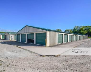 Storage Units for Rent available at 2501 North Lincoln Avenue, Davenport, IA 52804