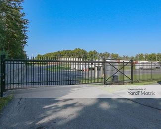 Photo 2 of Blue Ridge Storage - 1465 Strasburg Road, Front Royal, VA