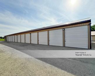 Photo 2 of S-E Storage - 1850 Sanitorium Road, Little Chute, WI