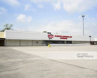 Photo 3 of Just Store It! - 1909 Sherwood Road, Kingsport, TN