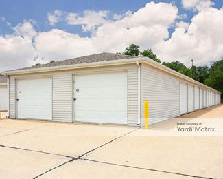 Photo 4 of Centennial Self Storage - 1505 46th Avenue, Moline, IL