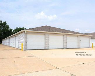 Photo 5 of Centennial Self Storage - 1505 46th Avenue, Moline, IL