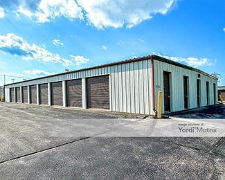 Photo 3 of I-41 Neenah Storage - 1046 American Drive, Neenah, WI