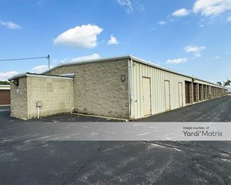 Photo 3 of Multi Storage - 969 Plank Road, Menasha, WI