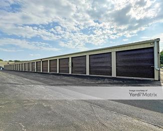 Photo 4 of Multi Storage - 969 Plank Road, Menasha, WI