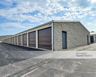 Photo 5 of Multi Storage - 969 Plank Road, Menasha, WI