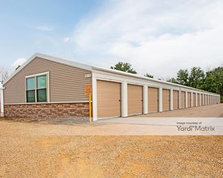 Photo 3 of Illowa Storage - 1723 14th Avenue South, Clinton, IA