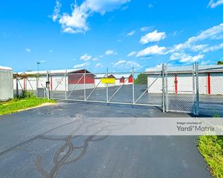 Photo 3 of Minimax Storage - 2341 American Drive, Neenah, WI